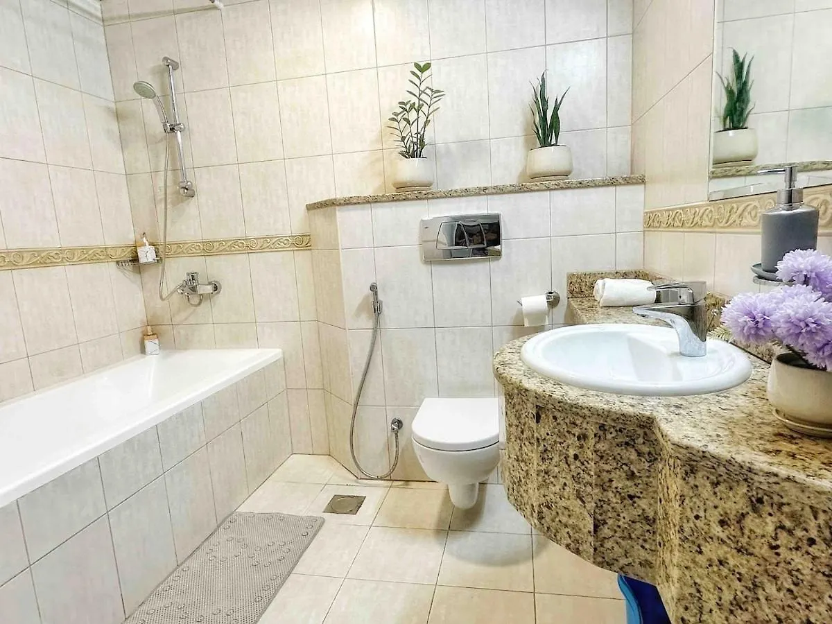 Apartment Skyline Sanctuary On The 82Nd United Arab Emirates