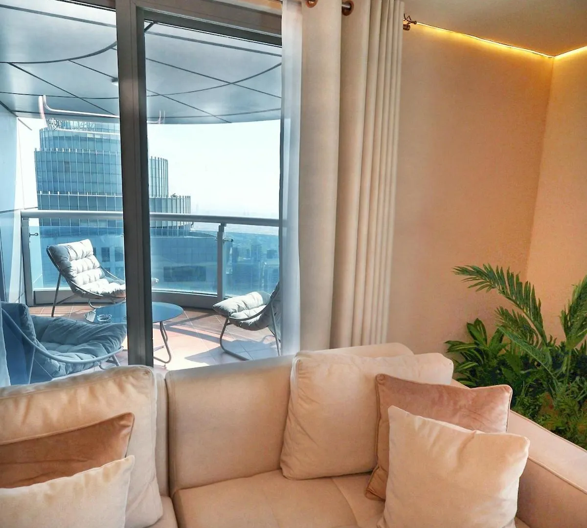 Skyline Sanctuary On The 82Nd 0*, Dubai United Arab Emirates